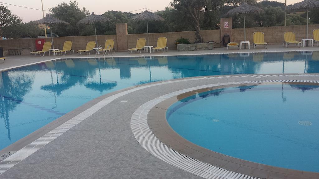 فاليراكي Summer Days المظهر الخارجي الصورة