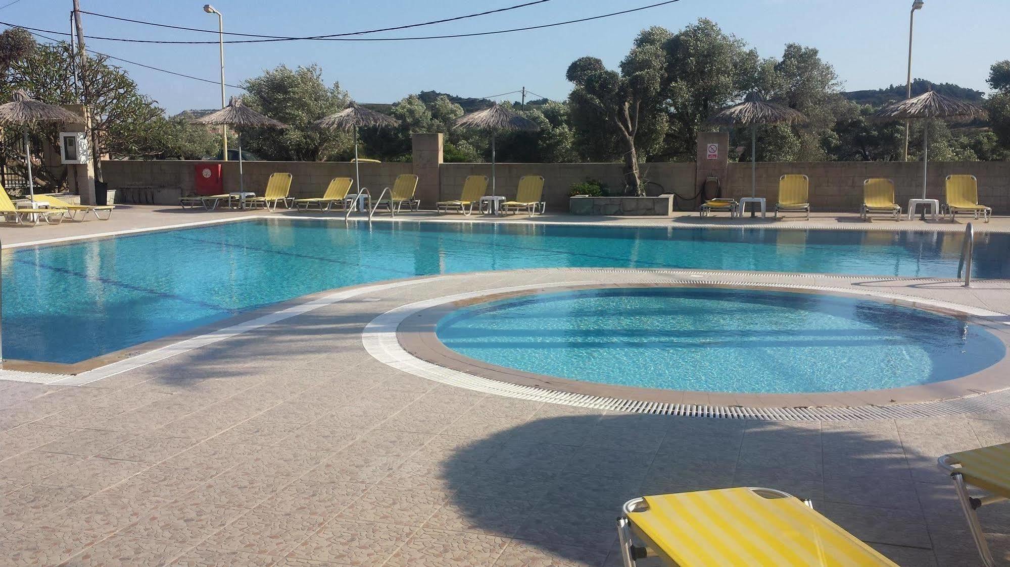 فاليراكي Summer Days المظهر الخارجي الصورة